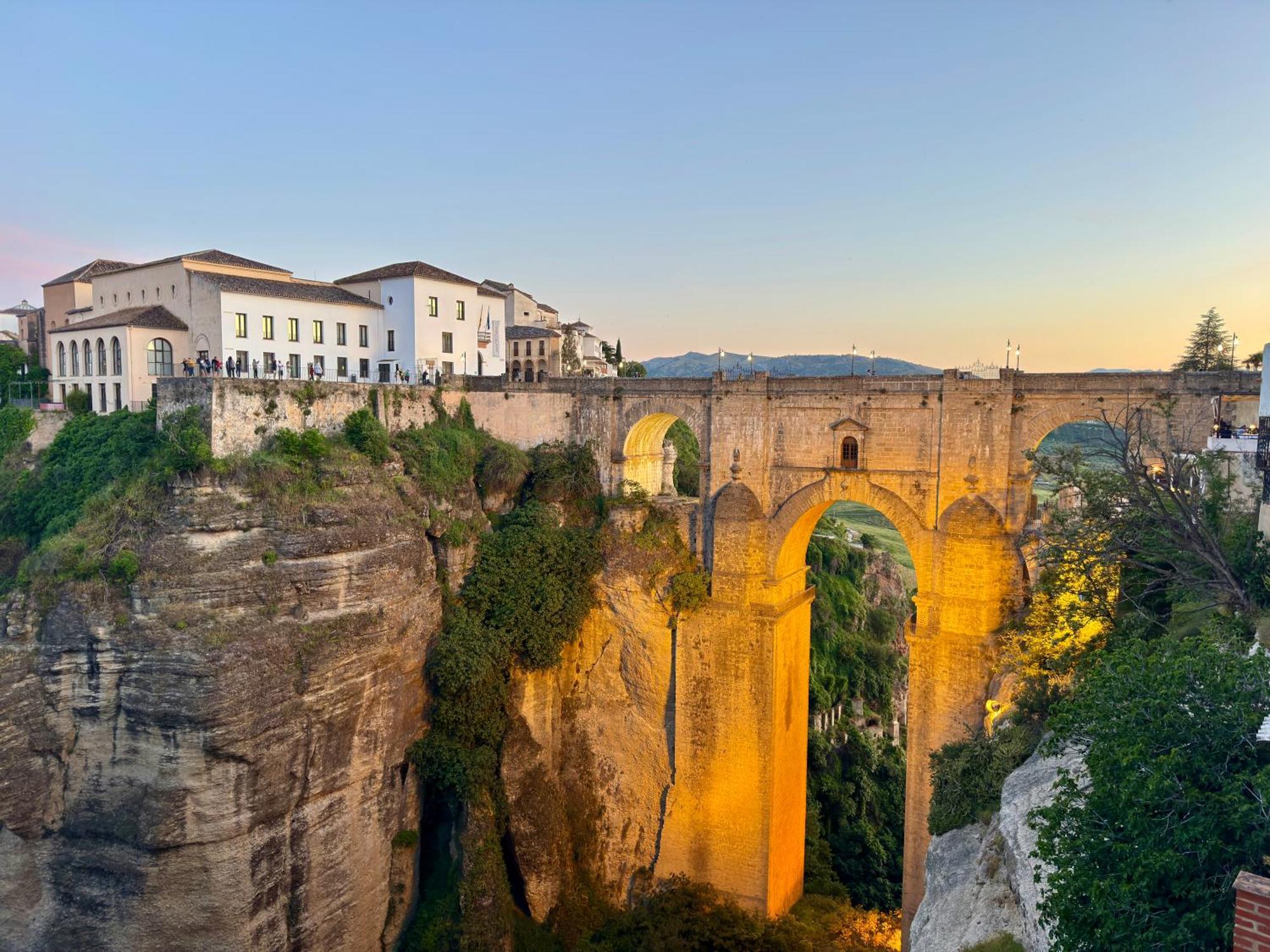Las Vistas - Ronda Residence รอนดา ภายนอก รูปภาพ