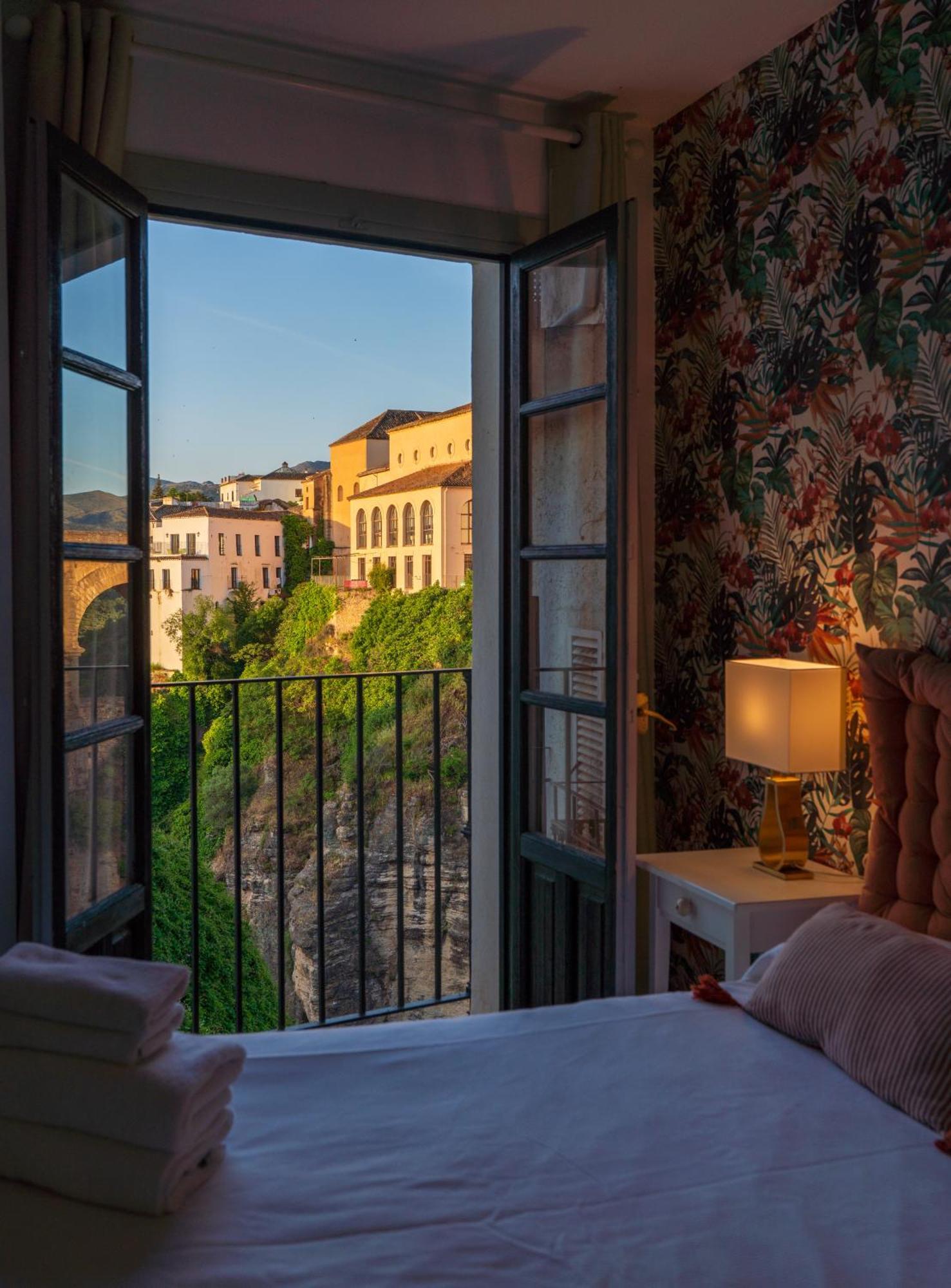 Las Vistas - Ronda Residence รอนดา ภายนอก รูปภาพ