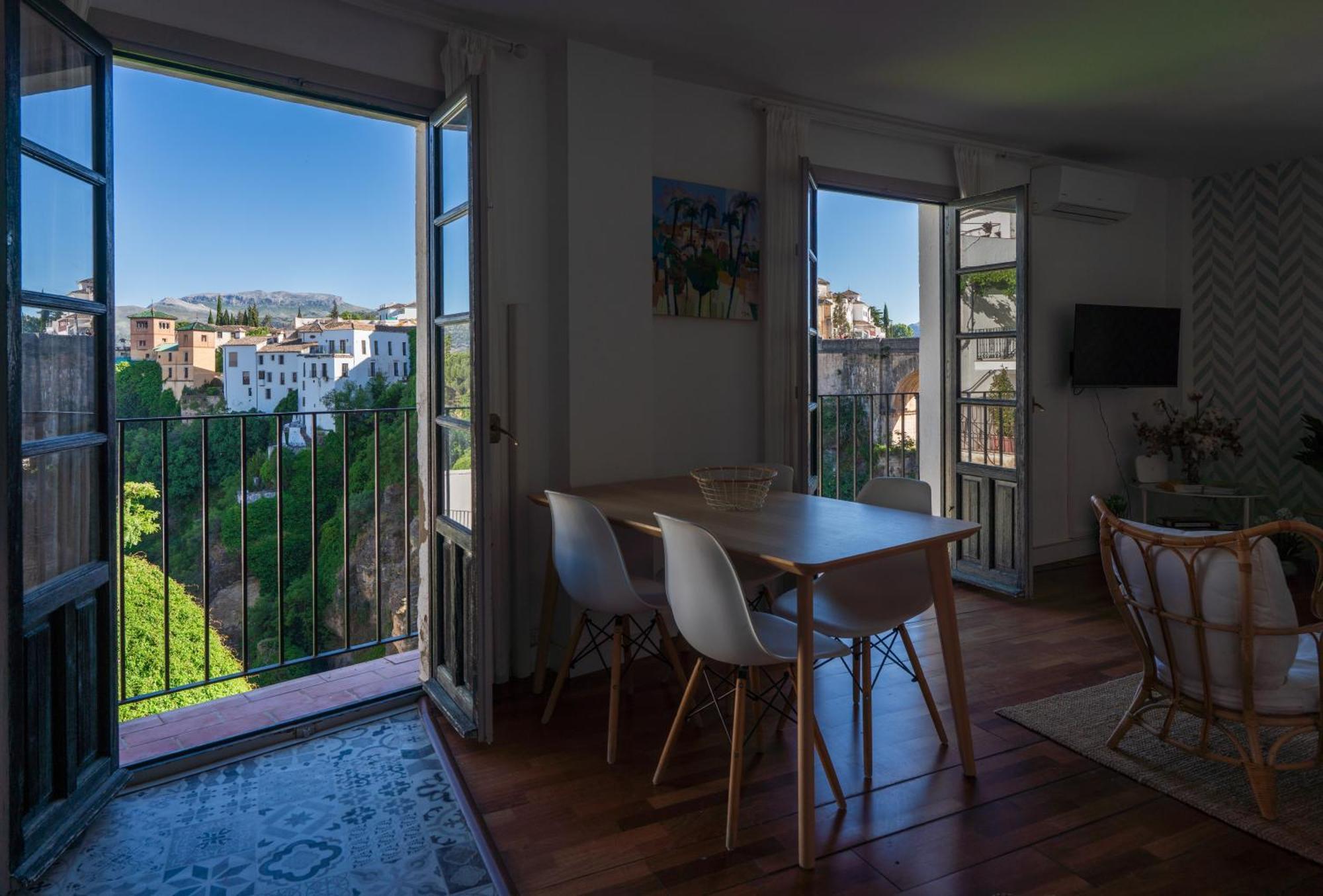 Las Vistas - Ronda Residence รอนดา ภายนอก รูปภาพ