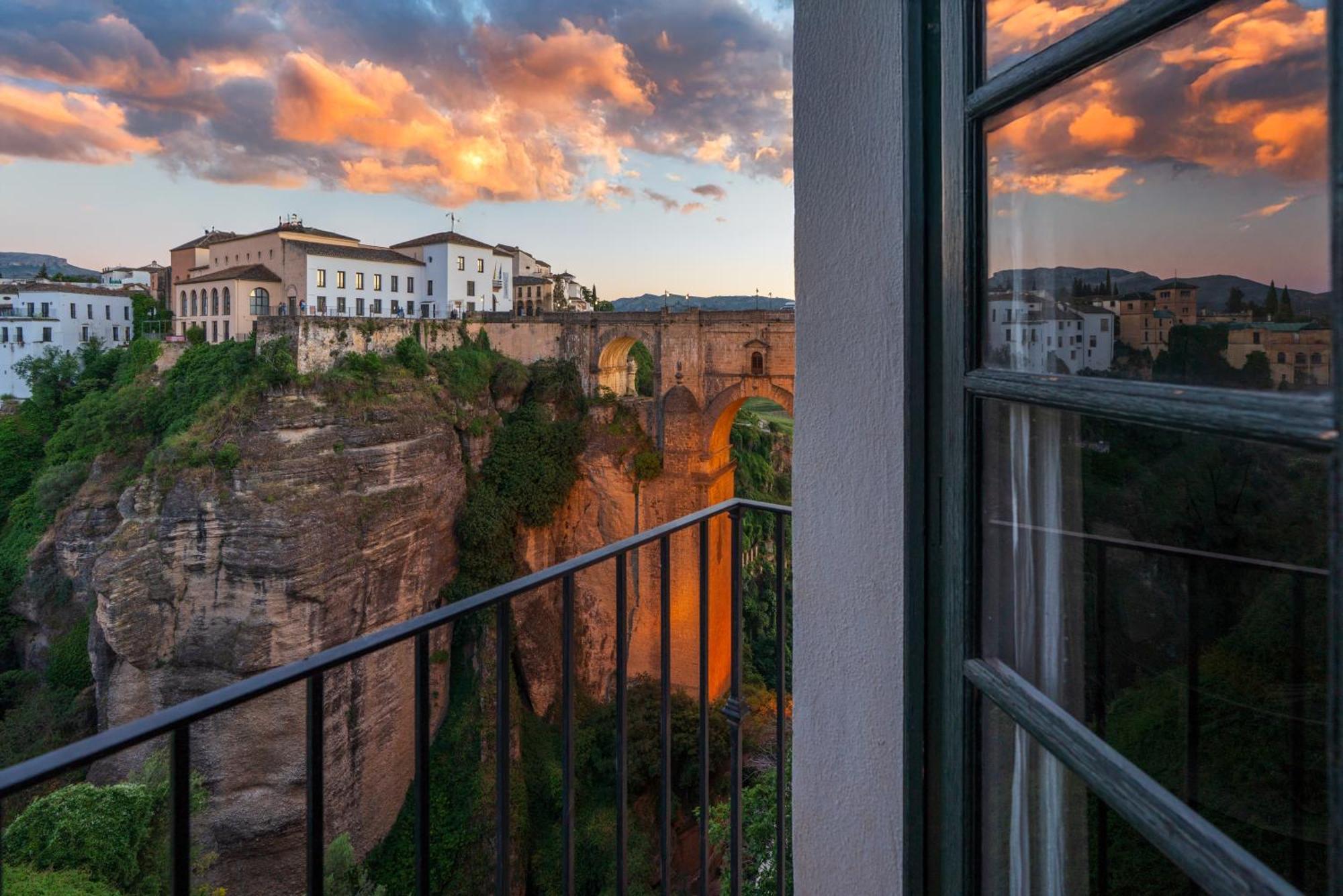 Las Vistas - Ronda Residence รอนดา ภายนอก รูปภาพ