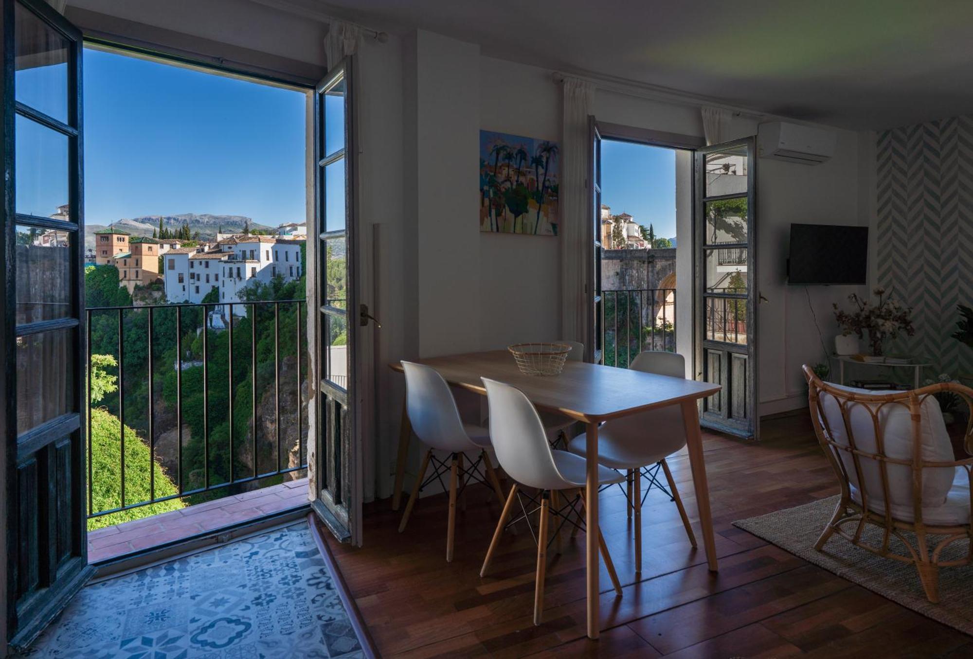 Las Vistas - Ronda Residence รอนดา ภายนอก รูปภาพ