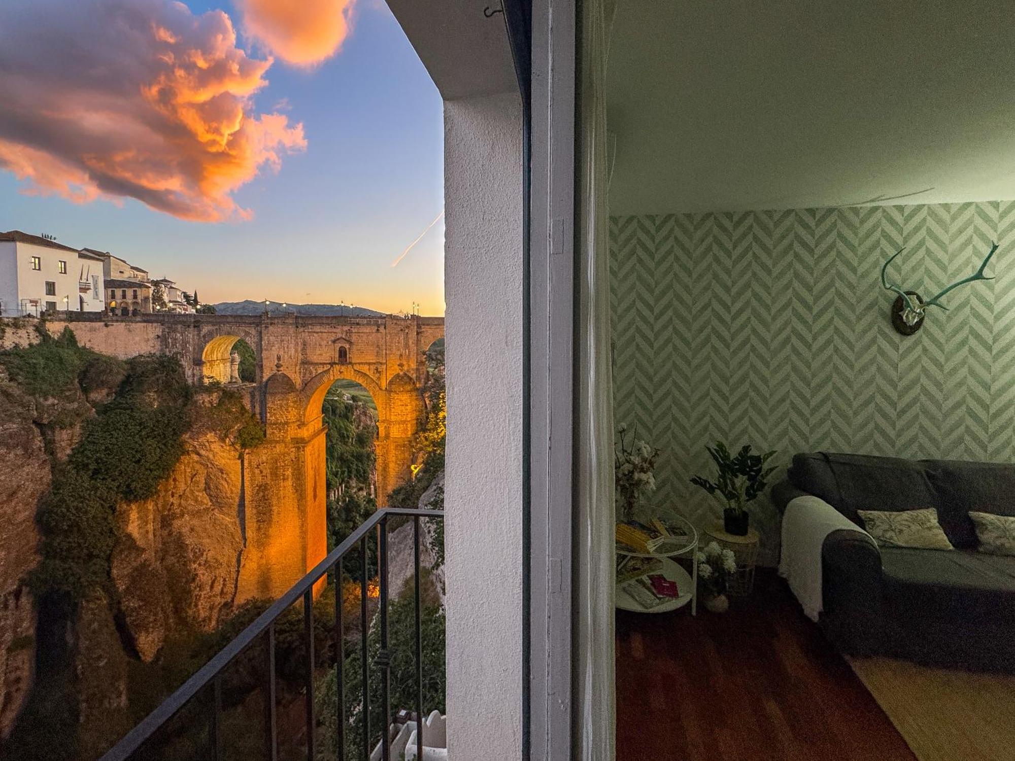 Las Vistas - Ronda Residence รอนดา ภายนอก รูปภาพ